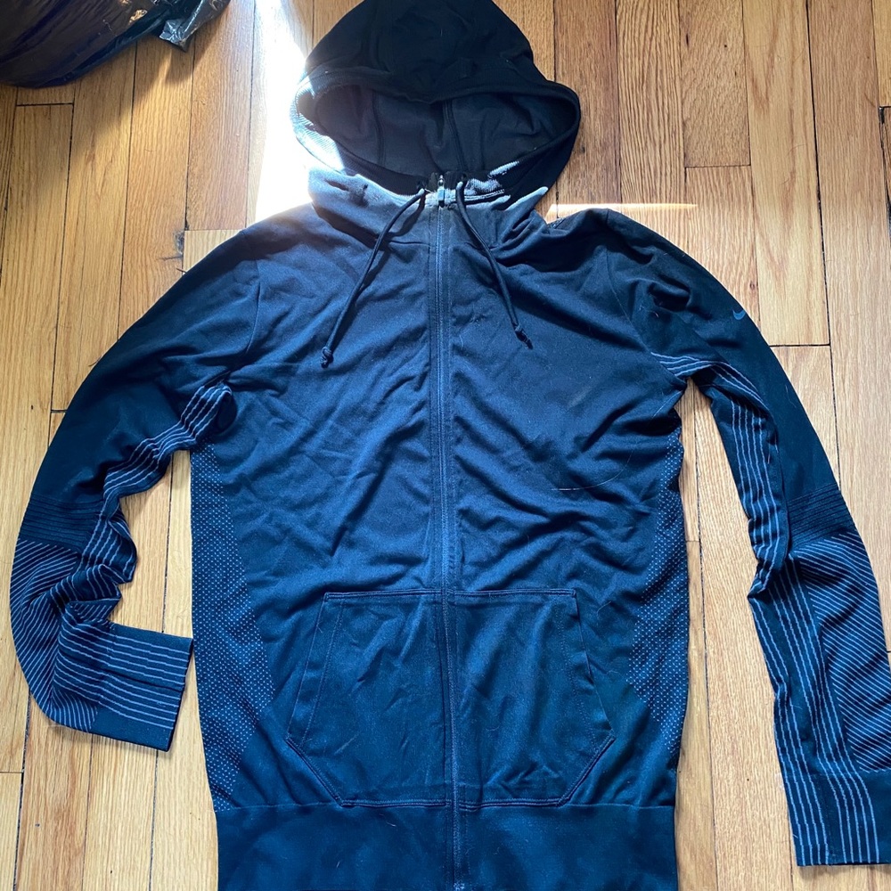 NIKE black/grey lightweight zip up hoodie